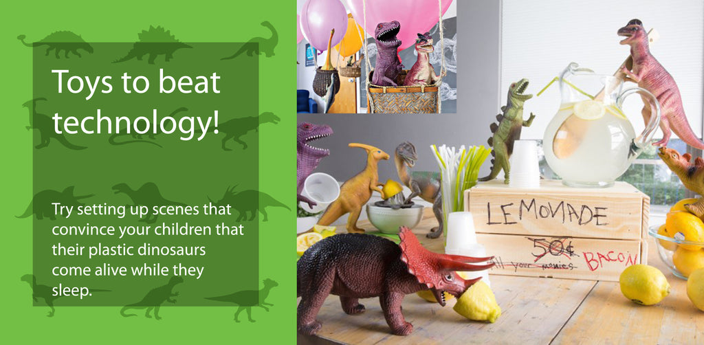 Party games and plastic toy animals for kids by Lello and Monkey.